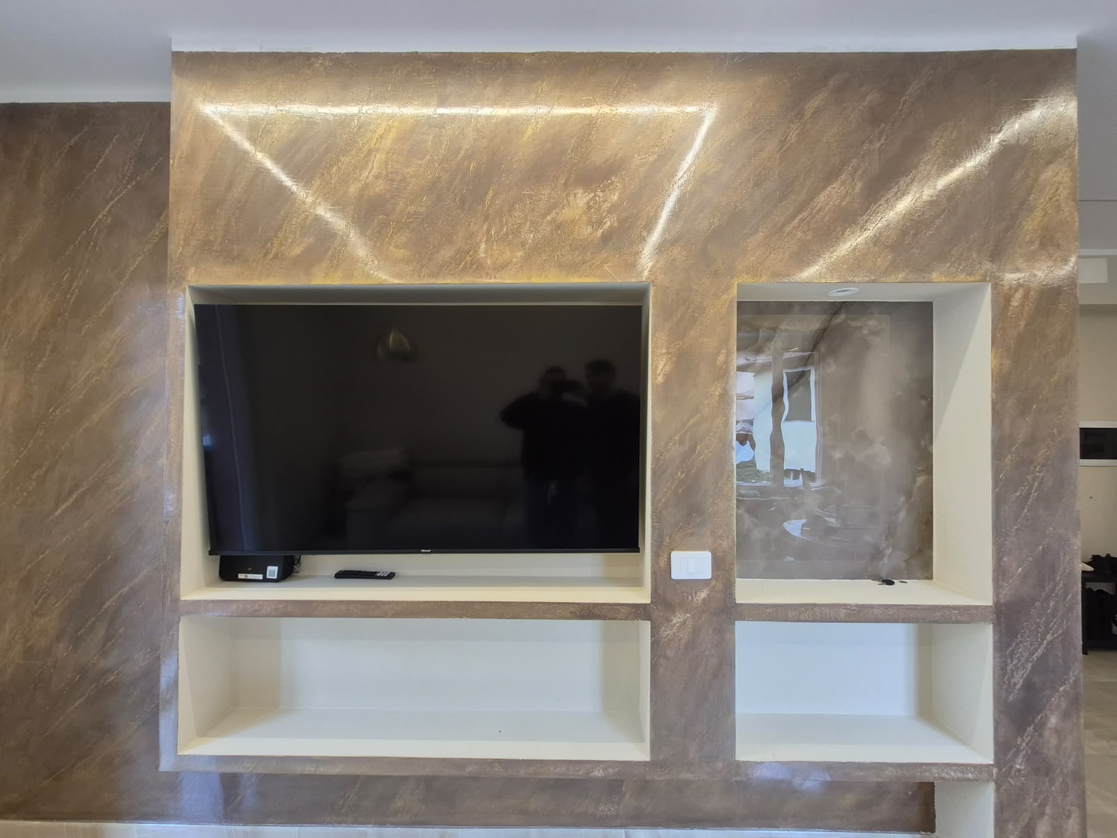 Parete decorativa per interni realizzata da FS Ristrutturazioni